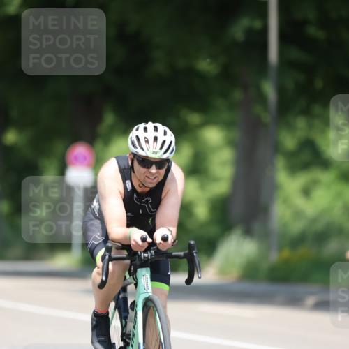 15.06.2025 - 7 Türme Triathlon Yannick Fuchs http://msf.ph/oto/8013958 15.06.2025 12:48:00 Radfahren 317, 366, 397, 504, 523, 566, 605 meine-sportfotos.de
