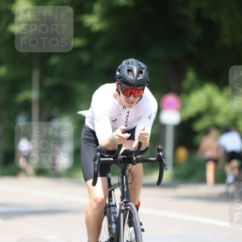 15.06.2025 - 7 Türme Triathlon Yannick Fuchs http://msf.ph/oto/8013995 15.06.2025 12:48:02 Radfahren 260, 317, 366, 374, 397, 504, 523, 566, 605 meine-sportfotos.de