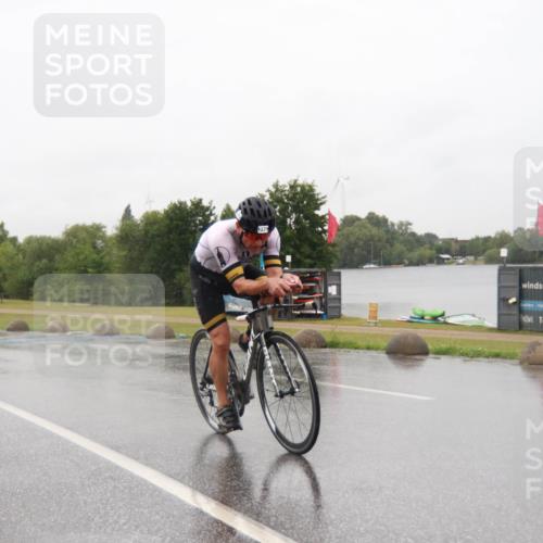 21.06.2025 - 27. Vierlanden-Triathlon H.Heesch http://msf.ph/oto/8013998 15.06.2025 13:57:26 Radfahren 1233, 1251, 1271 meine-sportfotos.de