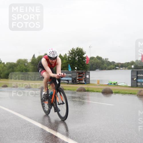 21.06.2025 - 27. Vierlanden-Triathlon H.Heesch http://msf.ph/oto/8014038 15.06.2025 13:58:32 Radfahren 1255 meine-sportfotos.de