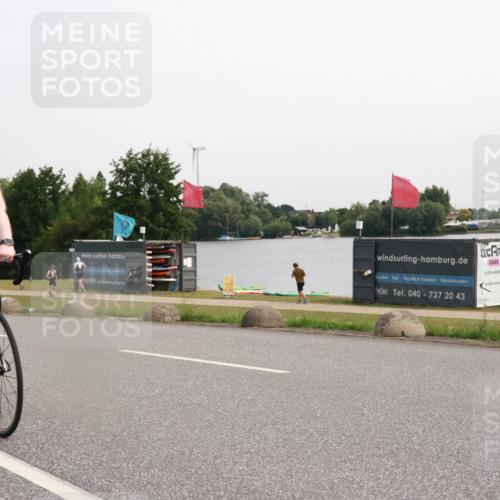 15.06.2025 - 27. Vierlanden-Triathlon H.Heesch http://msf.ph/oto/8014083 15.06.2025 11:14:30 Radfahren 19, 160, 380, 663, 855 meine-sportfotos.de