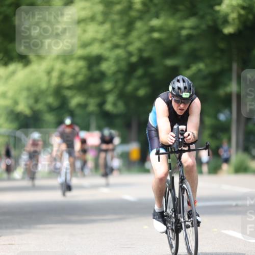 15.06.2025 - 7 Türme Triathlon Yannick Fuchs http://msf.ph/oto/8014113 15.06.2025 13:28:06 Radfahren 265, 462, 838, 901, 913, 952 meine-sportfotos.de