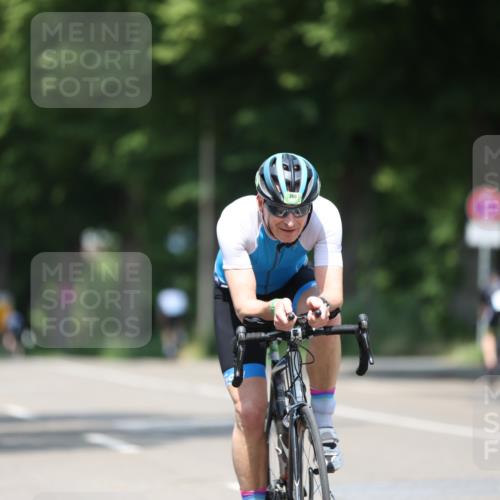15.06.2025 - 7 Türme Triathlon Yannick Fuchs http://msf.ph/oto/8014128 15.06.2025 12:48:07 Radfahren 260, 317, 374, 497, 605 meine-sportfotos.de