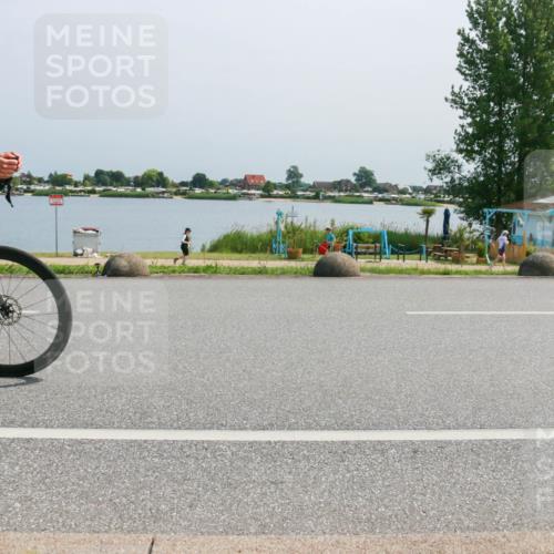 21.06.2025 - 27. Vierlanden-Triathlon H.Heesch http://msf.ph/oto/8014223 15.06.2025 11:49:01 Radfahren 799, 836, 846, 968 meine-sportfotos.de