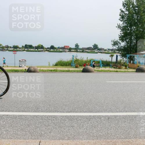 21.06.2025 - 27. Vierlanden-Triathlon H.Heesch http://msf.ph/oto/8014274 15.06.2025 11:49:04 Radfahren 799, 836, 846, 968 meine-sportfotos.de