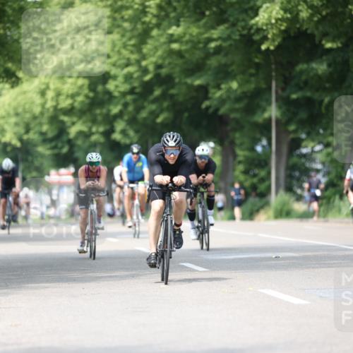 15.06.2025 - 7 Türme Triathlon Yannick Fuchs http://msf.ph/oto/8014296 15.06.2025 13:28:09 Radfahren 290, 462, 838, 851, 901, 913, 952 meine-sportfotos.de
