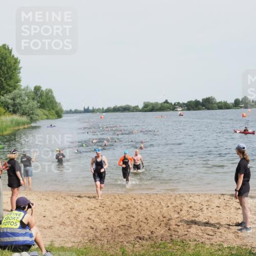 21.06.2025 - 27. Vierlanden-Triathlon MichiJ http://msf.ph/oto/8014314 15.06.2026 10:15:54 Schwimmen 505, 547, 577, 590, 606, 612, 630 meine-sportfotos.de