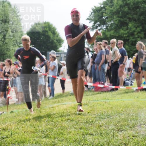 15.06.2025 - 27. Vierlanden-Triathlon KatJ http://msf.ph/oto/8014319 15.06.2025 10:15:06 Schwimmen 476, 521, 525, 528, 570, 587, 592, 597, 605, 635, 1397 meine-sportfotos.de