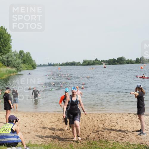 21.06.2025 - 27. Vierlanden-Triathlon MichiJ http://msf.ph/oto/8014355 15.06.2026 10:15:58 Schwimmen 505, 547, 606, 612, 630 meine-sportfotos.de