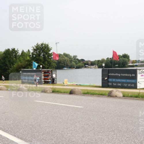 15.06.2025 - 27. Vierlanden-Triathlon H.Heesch http://msf.ph/oto/8014459 15.06.2025 11:16:11 Radfahren 102, 208, 801, 819 meine-sportfotos.de