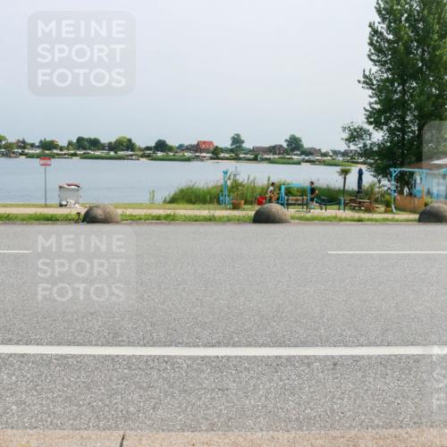 21.06.2025 - 27. Vierlanden-Triathlon H.Heesch http://msf.ph/oto/8014490 15.06.2025 11:49:40 Radfahren 810, 828, 845, 855 meine-sportfotos.de