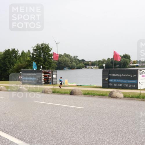 15.06.2025 - 27. Vierlanden-Triathlon H.Heesch http://msf.ph/oto/8014536 15.06.2025 11:16:12 Radfahren 102, 208, 801, 819 meine-sportfotos.de