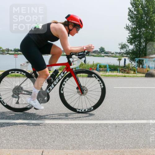 21.06.2025 - 27. Vierlanden-Triathlon H.Heesch http://msf.ph/oto/8014637 15.06.2025 11:49:54 Radfahren 747, 820, 962 meine-sportfotos.de