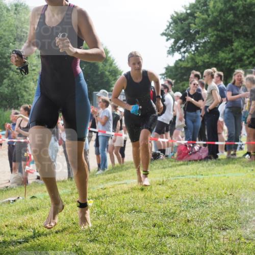 15.06.2025 - 27. Vierlanden-Triathlon KatJ http://msf.ph/oto/8014688 15.06.2025 10:15:14 Schwimmen 480, 507, 528, 555, 587, 597, 635 meine-sportfotos.de