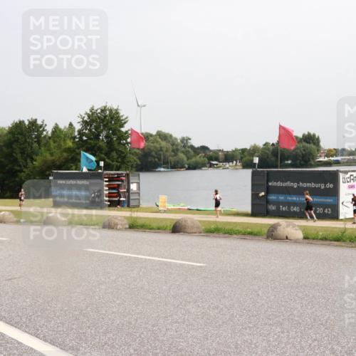 15.06.2025 - 27. Vierlanden-Triathlon H.Heesch http://msf.ph/oto/8014750 15.06.2025 11:16:20 Radfahren  meine-sportfotos.de