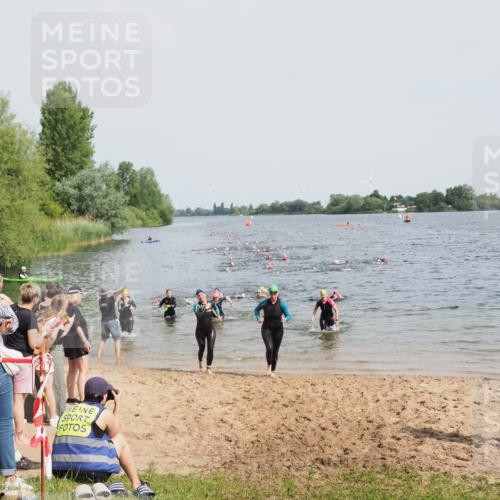 21.06.2025 - 27. Vierlanden-Triathlon MichiJ http://msf.ph/oto/8014762 15.06.2026 10:16:13 Schwimmen 445, 489, 523, 611 meine-sportfotos.de