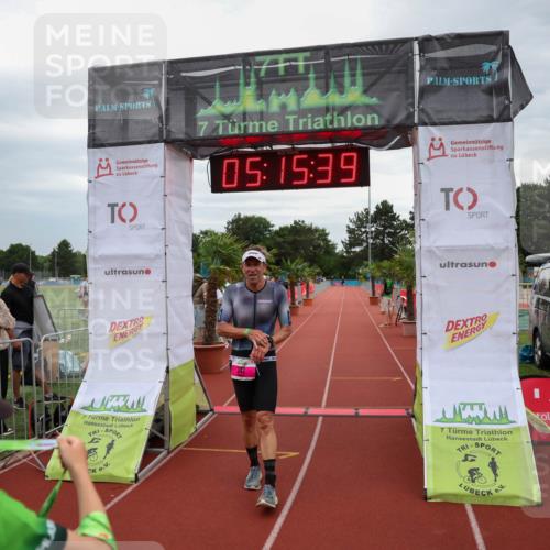 15.06.2025 - 7 Türme Triathlon Michael Strokosch http://msf.ph/oto/8014783 15.06.2025 15:15:38 Ziel 317 meine-sportfotos.de