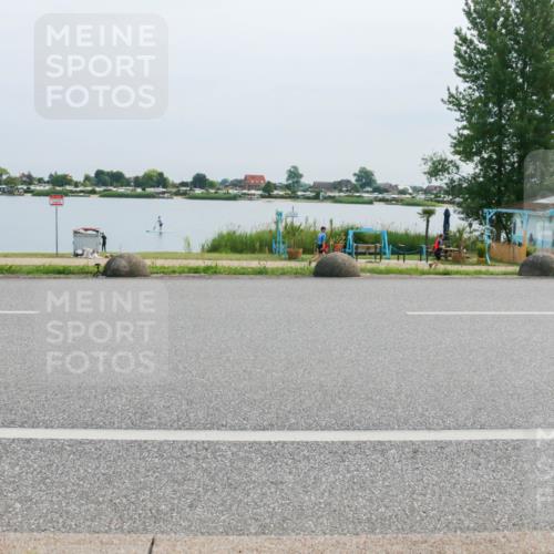 15.06.2025 - 27. Vierlanden-Triathlon H.Heesch http://msf.ph/oto/8014798 15.06.2025 11:11:59 Radfahren 793 meine-sportfotos.de