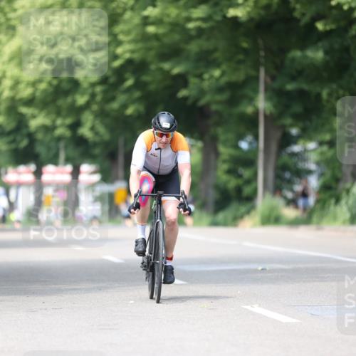 15.06.2025 - 7 Türme Triathlon Yannick Fuchs http://msf.ph/oto/8014800 15.06.2025 13:28:18 Radfahren 290, 404, 438, 649 meine-sportfotos.de