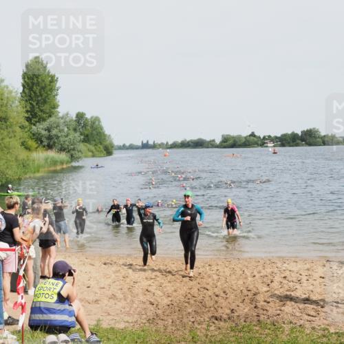 21.06.2025 - 27. Vierlanden-Triathlon MichiJ http://msf.ph/oto/8014810 15.06.2026 10:16:14 Schwimmen 445, 477, 489, 523, 611 meine-sportfotos.de