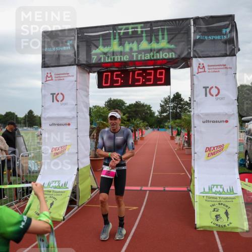 15.06.2025 - 7 Türme Triathlon Michael Strokosch http://msf.ph/oto/8014813 15.06.2025 15:15:39 Ziel 317 meine-sportfotos.de