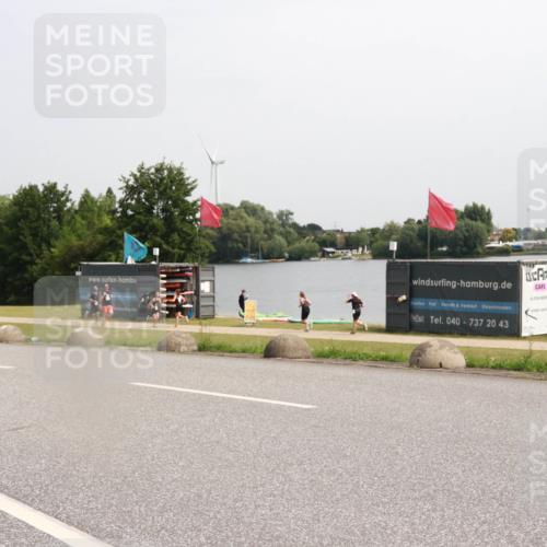 15.06.2025 - 27. Vierlanden-Triathlon H.Heesch http://msf.ph/oto/8014818 15.06.2025 11:16:22 Radfahren 794 meine-sportfotos.de