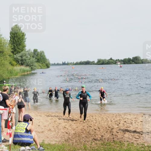 21.06.2025 - 27. Vierlanden-Triathlon MichiJ http://msf.ph/oto/8014819 15.06.2026 10:16:14 Schwimmen 445, 477, 489, 523, 611 meine-sportfotos.de