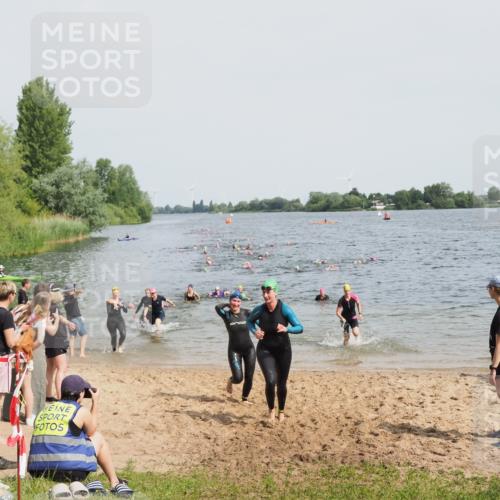21.06.2025 - 27. Vierlanden-Triathlon MichiJ http://msf.ph/oto/8014838 15.06.2026 10:16:15 Schwimmen 445, 477, 489, 494, 523, 611 meine-sportfotos.de