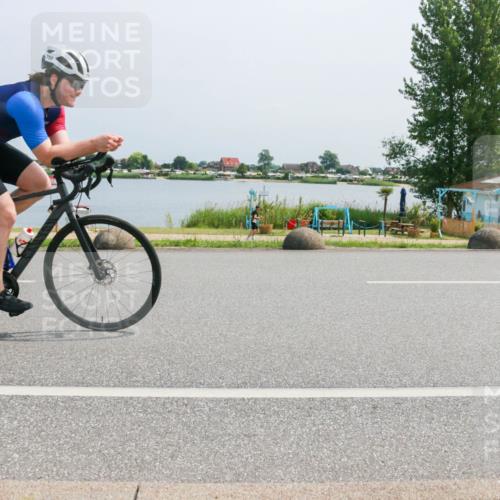 21.06.2025 - 27. Vierlanden-Triathlon H.Heesch http://msf.ph/oto/8014852 15.06.2025 11:50:47 Radfahren 750, 769 meine-sportfotos.de