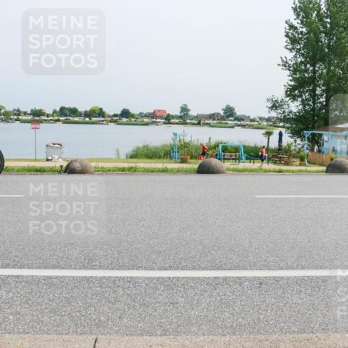 21.06.2025 - 27. Vierlanden-Triathlon H.Heesch http://msf.ph/oto/8014879 15.06.2025 11:51:04 Radfahren 782, 797, 946, 947 meine-sportfotos.de