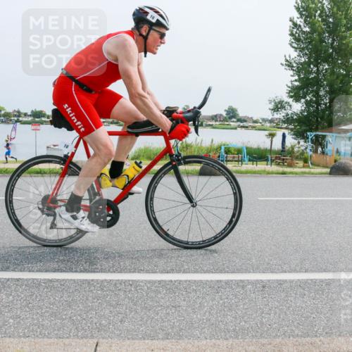 21.06.2025 - 27. Vierlanden-Triathlon H.Heesch http://msf.ph/oto/8014926 15.06.2025 11:51:23 Radfahren 16, 840 meine-sportfotos.de