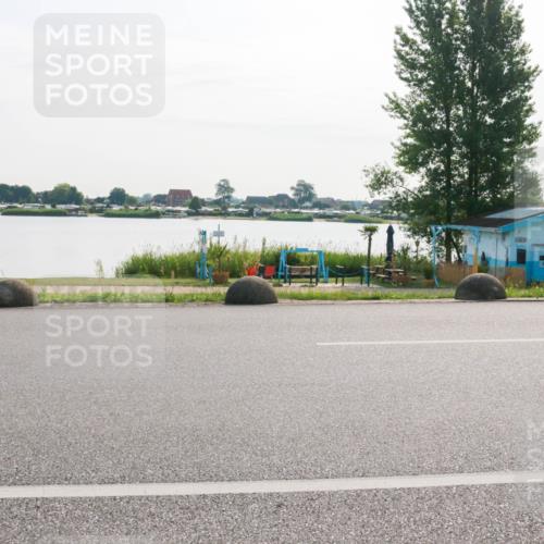 15.06.2025 - 27. Vierlanden-Triathlon H.Heesch http://msf.ph/oto/8014972 15.06.2025 09:03:09 Radfahren 10 meine-sportfotos.de