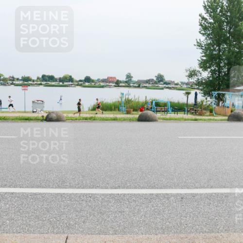 15.06.2025 - 27. Vierlanden-Triathlon H.Heesch http://msf.ph/oto/8014979 15.06.2025 11:12:18 Radfahren 235, 474, 574, 854 meine-sportfotos.de