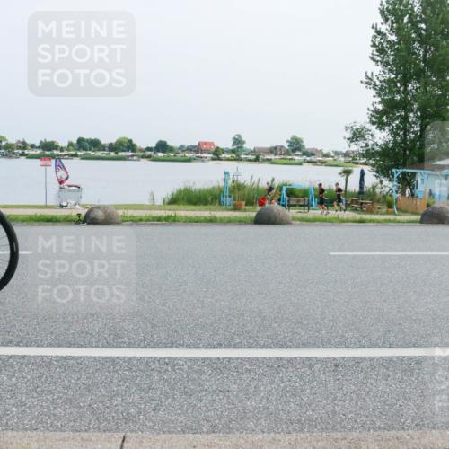 21.06.2025 - 27. Vierlanden-Triathlon H.Heesch http://msf.ph/oto/8014999 15.06.2025 11:51:59 Radfahren 208, 784, 928 meine-sportfotos.de