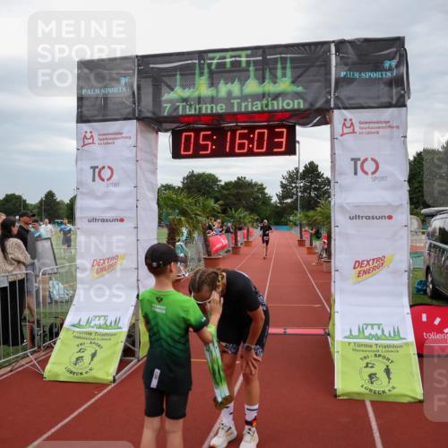 15.06.2025 - 7 Türme Triathlon Michael Strokosch http://msf.ph/oto/8015001 15.06.2025 15:16:03 Ziel 209, 653 meine-sportfotos.de