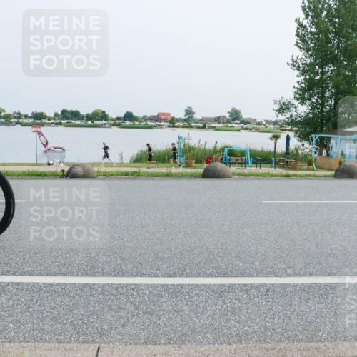 21.06.2025 - 27. Vierlanden-Triathlon H.Heesch http://msf.ph/oto/8015011 15.06.2025 11:52:01 Radfahren 784, 928 meine-sportfotos.de