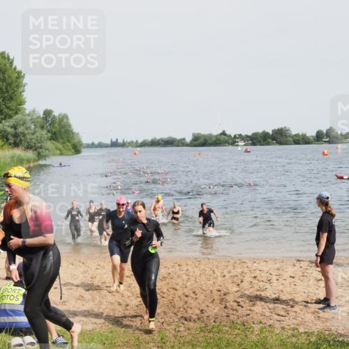 21.06.2025 - 27. Vierlanden-Triathlon MichiJ http://msf.ph/oto/8015090 15.06.2026 10:16:23 Schwimmen 477, 487, 489, 491, 494, 499, 523, 526, 574, 611, 614, 634 meine-sportfotos.de