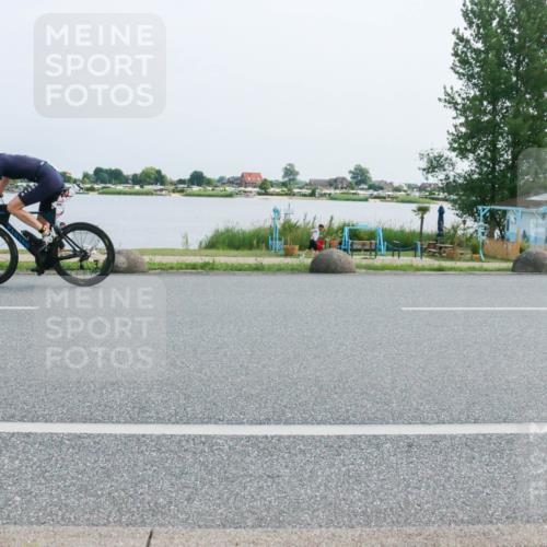 21.06.2025 - 27. Vierlanden-Triathlon H.Heesch http://msf.ph/oto/8015095 15.06.2025 11:52:16 Radfahren 720, 803, 805, 871 meine-sportfotos.de