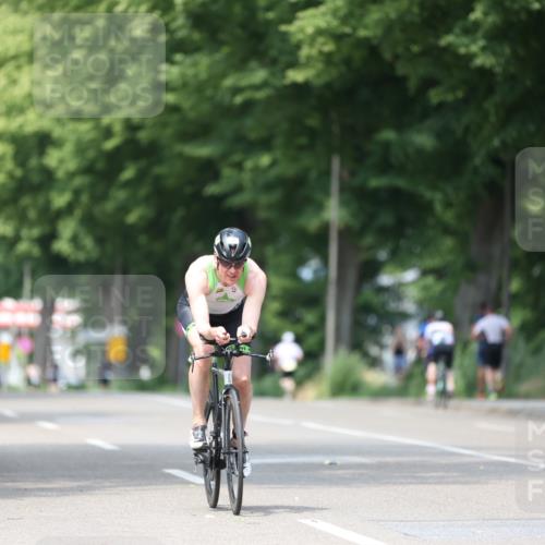 15.06.2025 - 7 Türme Triathlon Yannick Fuchs http://msf.ph/oto/8015138 15.06.2025 13:28:27 Radfahren 597, 649, 740, 792 meine-sportfotos.de