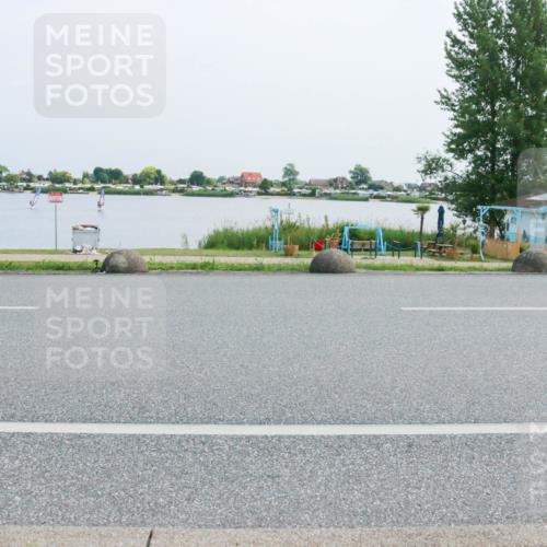 21.06.2025 - 27. Vierlanden-Triathlon H.Heesch http://msf.ph/oto/8015241 15.06.2025 11:53:00 Radfahren 791, 801 meine-sportfotos.de