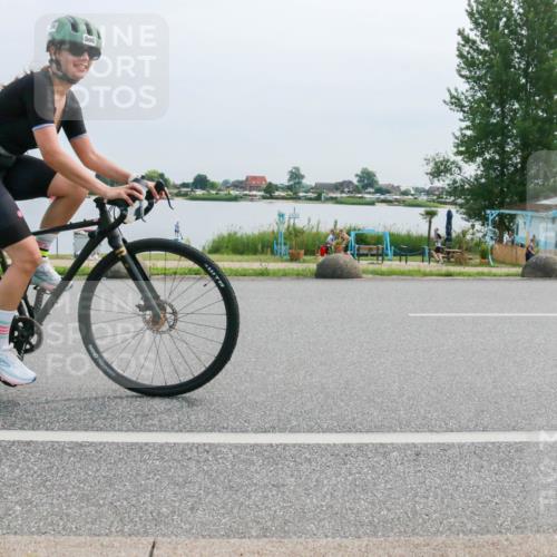 15.06.2025 - 27. Vierlanden-Triathlon H.Heesch http://msf.ph/oto/8015247 15.06.2025 11:12:48 Radfahren 500 meine-sportfotos.de
