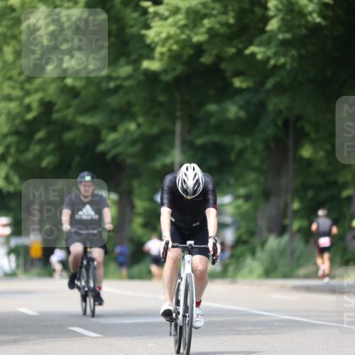15.06.2025 - 7 Türme Triathlon Yannick Fuchs http://msf.ph/oto/8015303 15.06.2025 13:28:36 Radfahren 636, 767, 896 meine-sportfotos.de