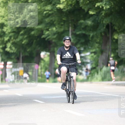 15.06.2025 - 7 Türme Triathlon Yannick Fuchs http://msf.ph/oto/8015370 15.06.2025 13:28:37 Radfahren 636, 767, 896 meine-sportfotos.de
