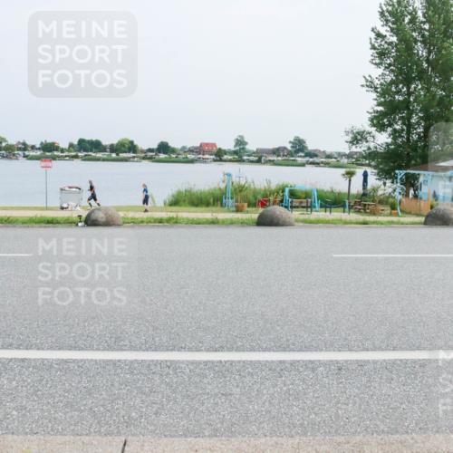21.06.2025 - 27. Vierlanden-Triathlon H.Heesch http://msf.ph/oto/8015478 15.06.2025 11:54:13 Radfahren 684, 874 meine-sportfotos.de