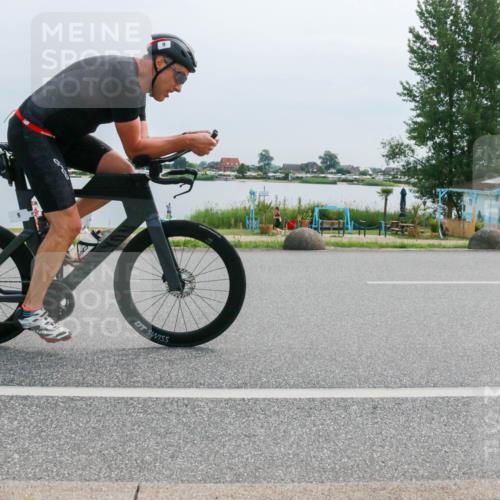 15.06.2025 - 27. Vierlanden-Triathlon H.Heesch http://msf.ph/oto/8015490 15.06.2025 11:13:22 Radfahren 9, 134, 223 meine-sportfotos.de