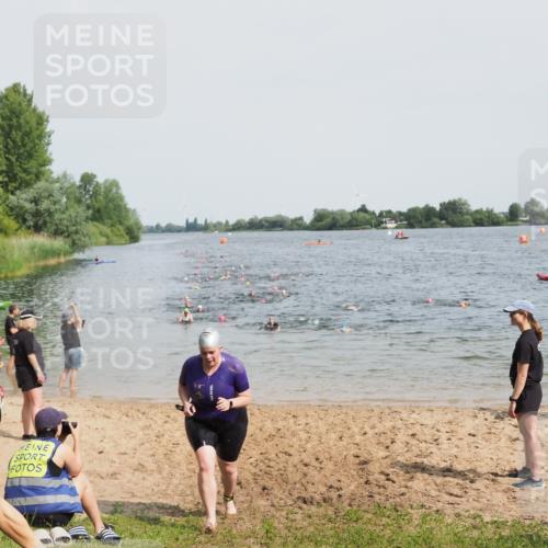21.06.2025 - 27. Vierlanden-Triathlon MichiJ http://msf.ph/oto/8015592 15.06.2026 10:16:33 Schwimmen 487, 491, 499, 526, 549, 574, 614, 634 meine-sportfotos.de