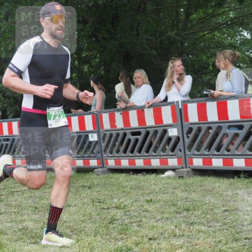 21.06.2025 - 27. Vierlanden-Triathlon KatJ http://msf.ph/oto/8015598 15.06.2025 13:13:26 Ziel 723, 761, 778 meine-sportfotos.de