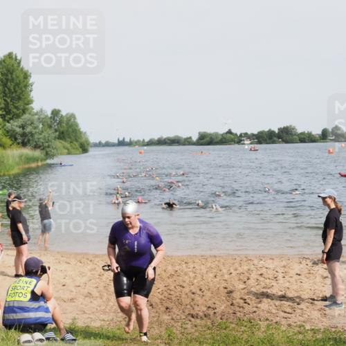 21.06.2025 - 27. Vierlanden-Triathlon MichiJ http://msf.ph/oto/8015601 15.06.2026 10:16:34 Schwimmen 487, 491, 499, 549, 574, 614, 634 meine-sportfotos.de