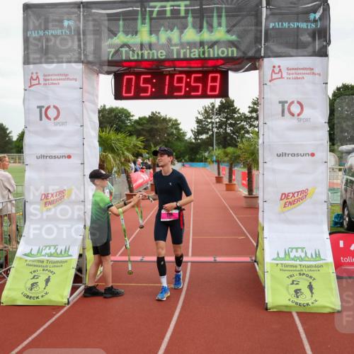 15.06.2025 - 7 Türme Triathlon Michael Strokosch http://msf.ph/oto/8015624 15.06.2025 15:19:58 Ziel 257 meine-sportfotos.de