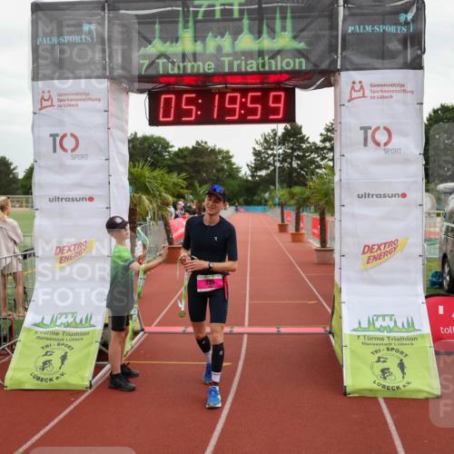 15.06.2025 - 7 Türme Triathlon Michael Strokosch http://msf.ph/oto/8015651 15.06.2025 15:19:58 Ziel 257 meine-sportfotos.de
